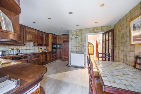 4 bedroom detached house for sale, Salmon Street, London