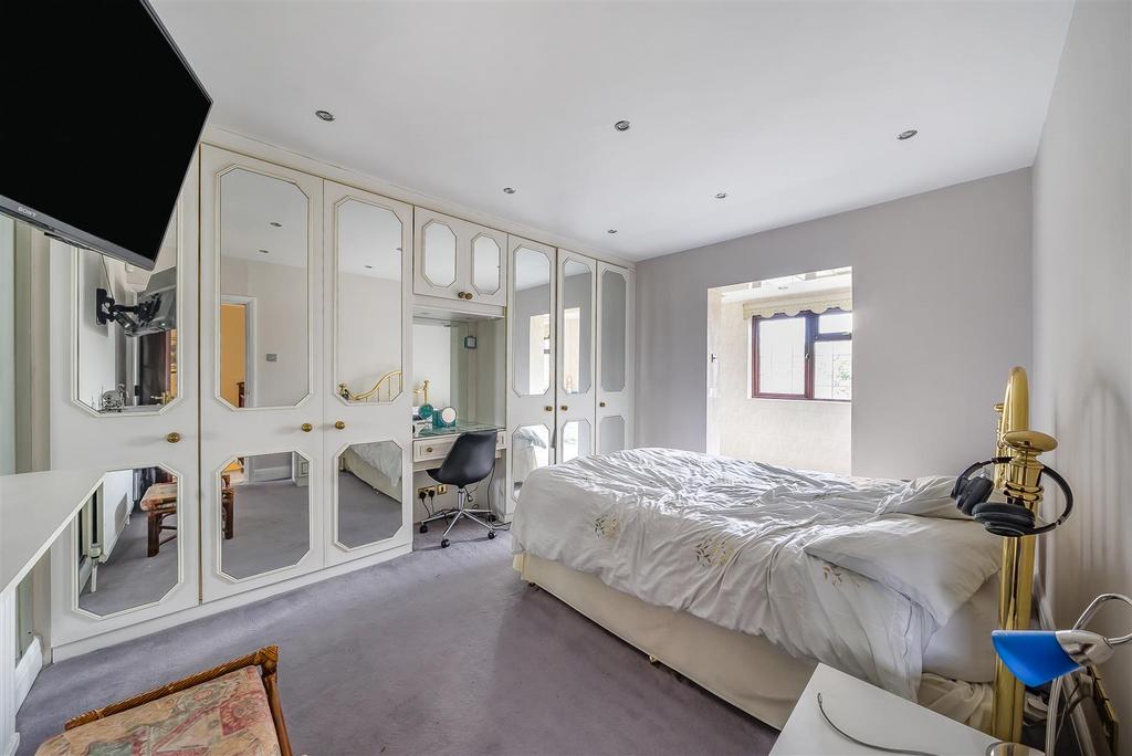 Bedroom 3.jpg