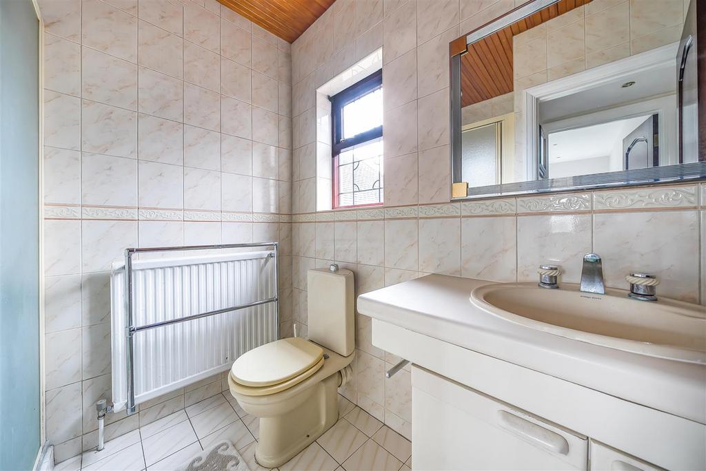 Shower Room 2.jpg
