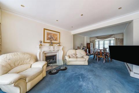 4 bedroom detached house for sale, Salmon Street, London