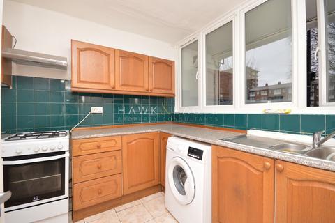 3 bedroom maisonette to rent, Cottage Street, London, Greater London. E14