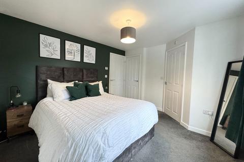 16 Beeney Close, Coalville, LE67 4AW