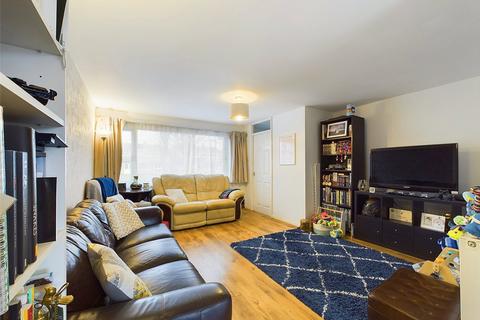 2 Golden Close, Tuffley, Gloucester, GL4 0QZ
