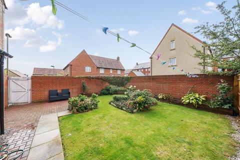5 bedroom detached house to rent, Catterick Road,  Bicester,  OX26
