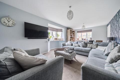 5 bedroom detached house to rent, Catterick Road,  Bicester,  OX26