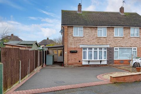 3 bedroom semi-detached house for sale, 2 Glendale Drive, Wombourne, Wolverhampton