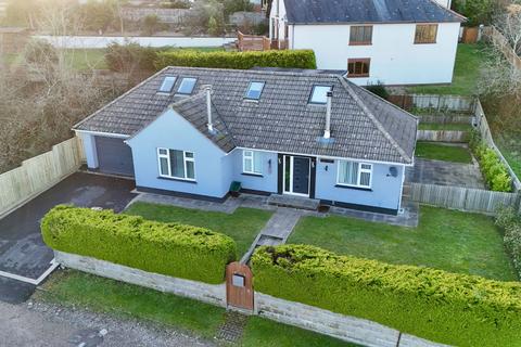 4 bedroom detached bungalow for sale, Canada Hill, Newton Abbot TQ12