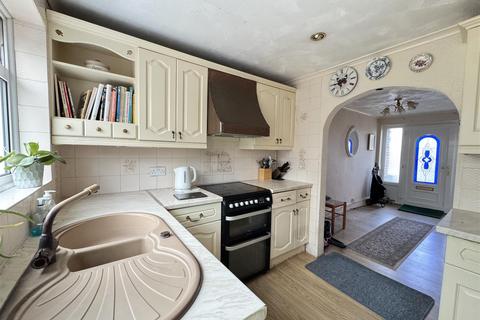 38 Manor Road, Upper Beeding, Steyning, BN44 3TJ