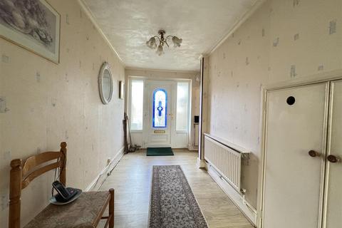 38 Manor Road, Upper Beeding, Steyning, BN44 3TJ