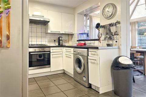 8 Dalesman Close, Manchester, M9 4QF