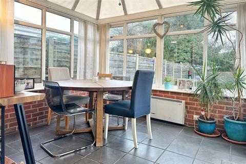 8 Dalesman Close, Manchester, M9 4QF