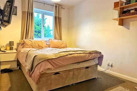 8 Dalesman Close, Manchester, M9 4QF
