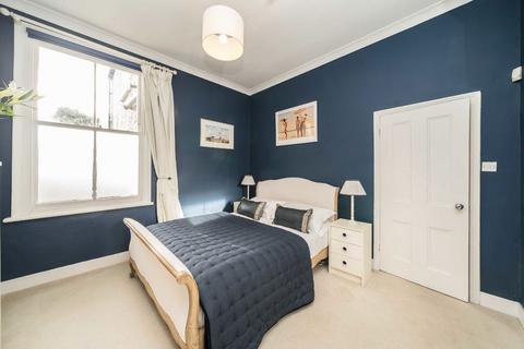 2 bedroom maisonette for sale, Cambray Road, London SW12