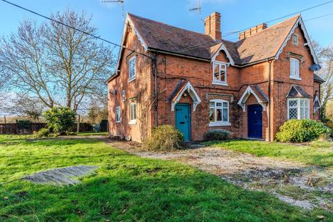 3 bedroom end of terrace house for sale, 1 Thelsford Cottages, Wellesbourne, Warwick