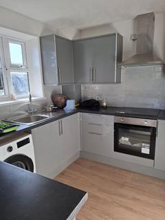 3 Meadow View, Staines, TW19 6BH