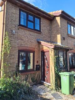 3 Meadow View, Staines, TW19 6BH