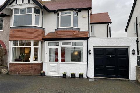 4 bedroom semi-detached house for sale, Glan Y Mor Road, Penrhyn Bay, Llandudno