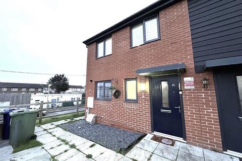 3 bedroom end of terrace house for sale, Beasley Close, Queenborough, Sheerness, Kent