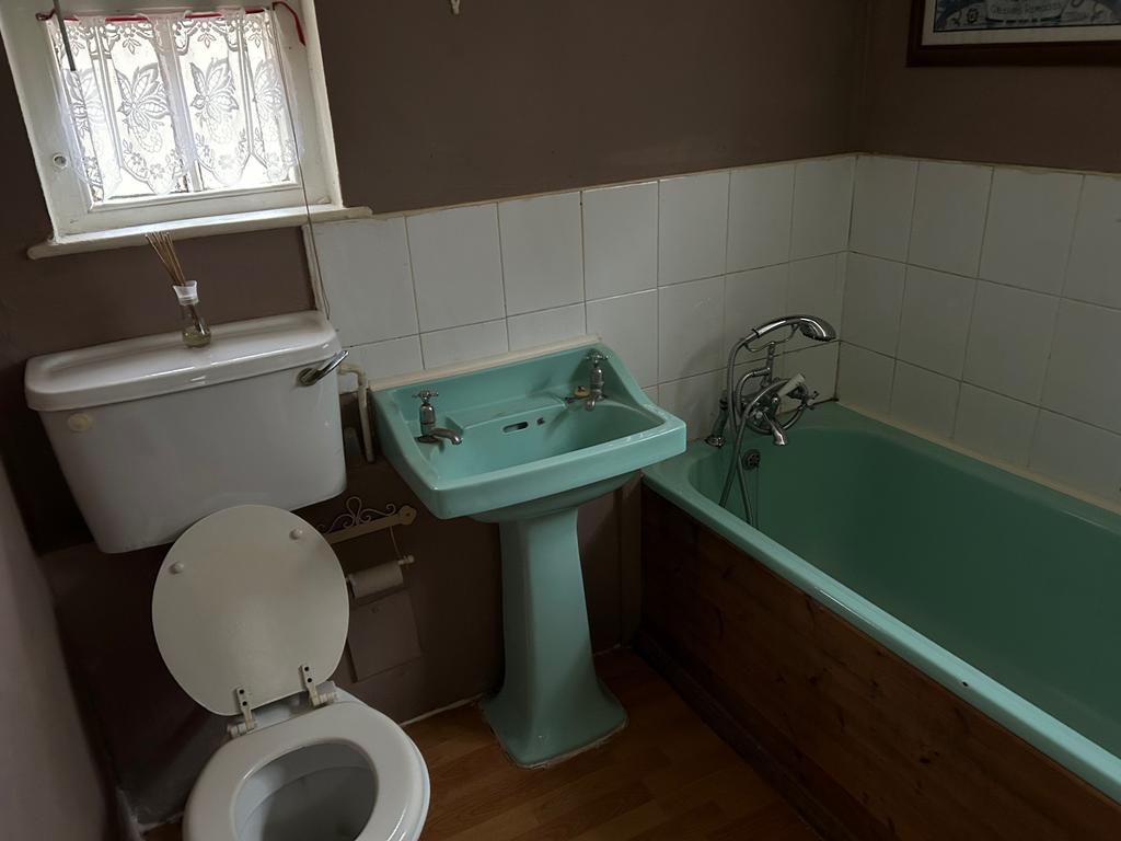 Ground floor bathroom