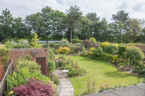 2 bedroom cottage for sale, Bacton Road, Paston