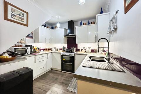 15 Colwyn Close, Yateley, GU46 6QH