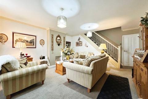 15 Colwyn Close, Yateley, GU46 6QH