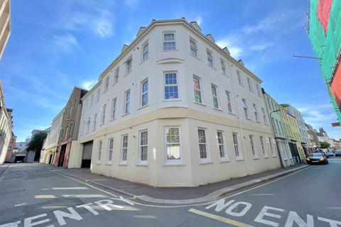 3 bedroom apartment to rent, St Helier