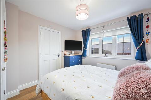 Flat 4, 14 Ash Close, Banstead, SM7 1BZ