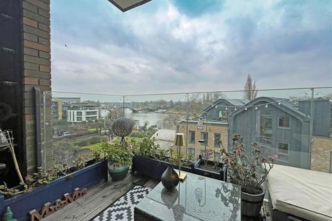 1 bedroom flat to rent, Kew Bridge Road, Brentford TW8