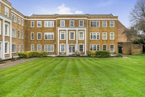 57 Parkside, London, SE3 7QF