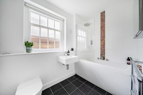 57 Parkside, London, SE3 7QF