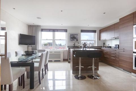 2 bedroom flat for sale, Ennismore Gardens, London SW7