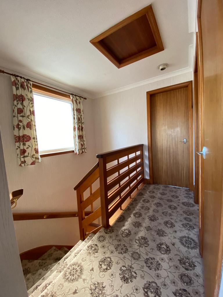 2 Drumsleet Avenue, Dumfries, DG2 8 LH - Braidwoods