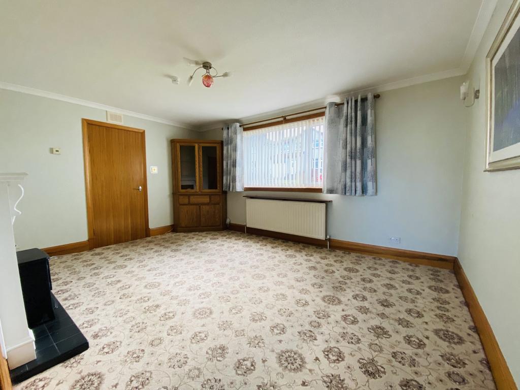 2 Drumsleet Avenue, Dumfries, DG2 8 LH - Braidwoods