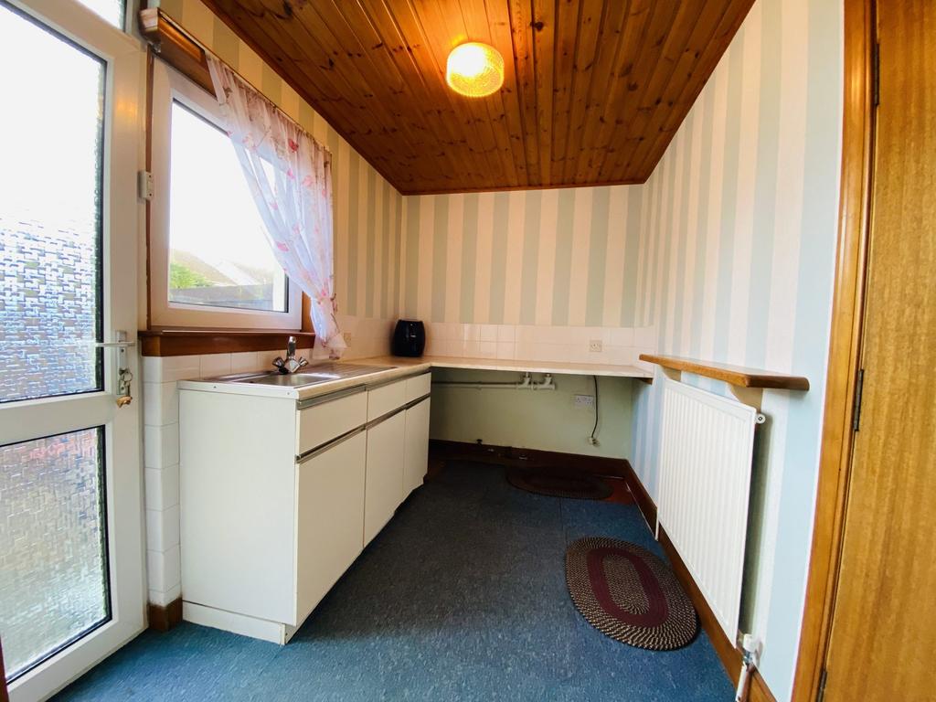 2 Drumsleet Avenue, Dumfries, DG2 8 LH - Braidwoods