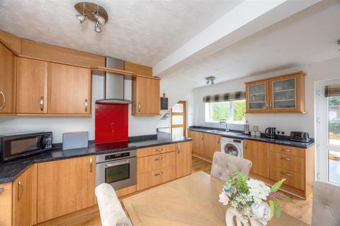 6 Reney Crescent, Sheffield, S8 7FS