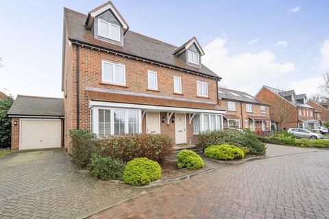 4 bedroom semi-detached house for sale, Morshead Drive, Binfield, Bracknell