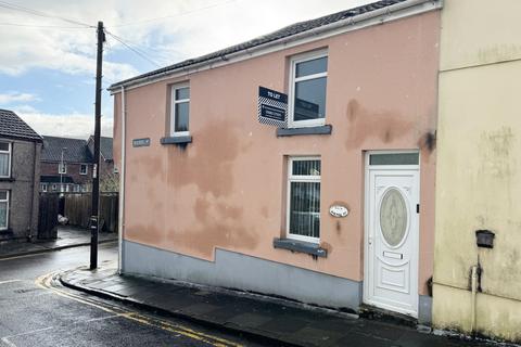 4 bedroom end of terrace house to rent, Rachel Street, Aberdare, CF44