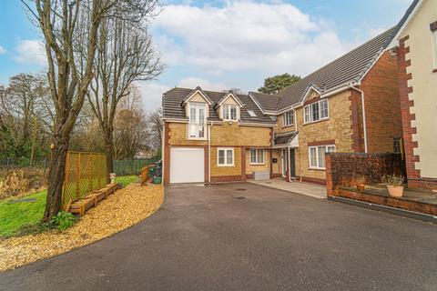 4 bedroom detached house for sale, Grosmont Way, Newport, NP10