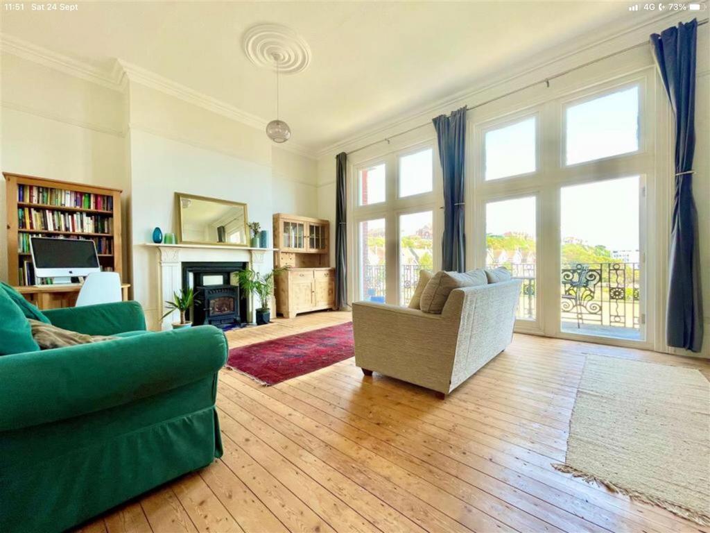 Living Area.jpeg