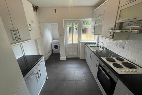 3 bedroom semi-detached house for sale, Melville Road, Ipswich IP4