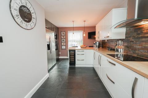 4 bedroom detached house for sale, The Drove, South Hykeham, Lincoln, Lincolnshire, LN6