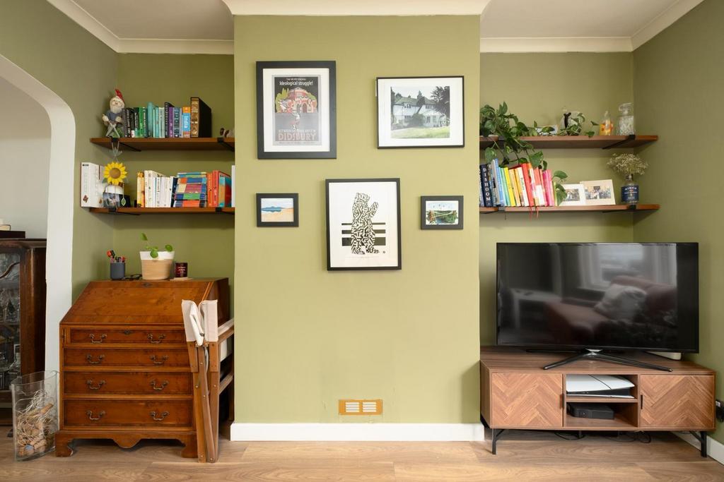 31 Battersea Road, BS5--7.jpg