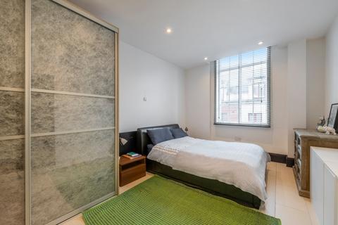 2 bedroom flat for sale, Carthusian Street, Clerkenwell, London