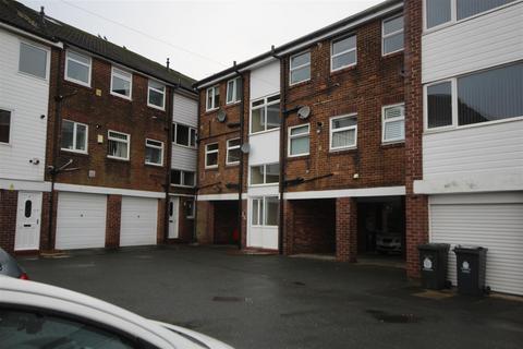 2 bedroom apartment to rent, Malcolm Court, Whitley Bay, Tyne and Wear