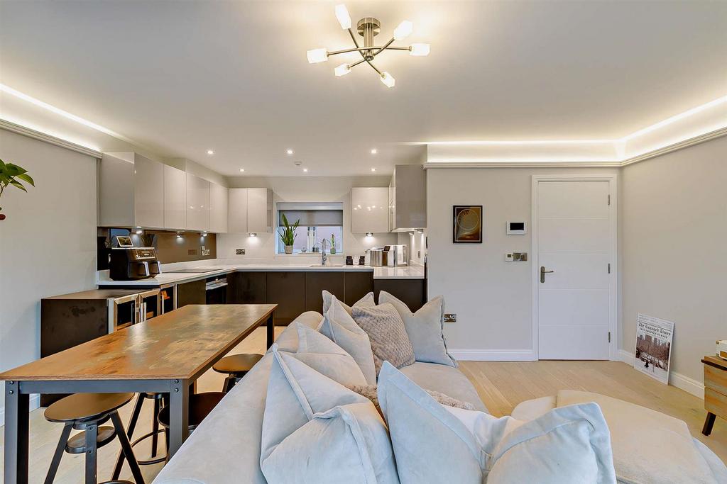 8635539-interior24-800.jpg