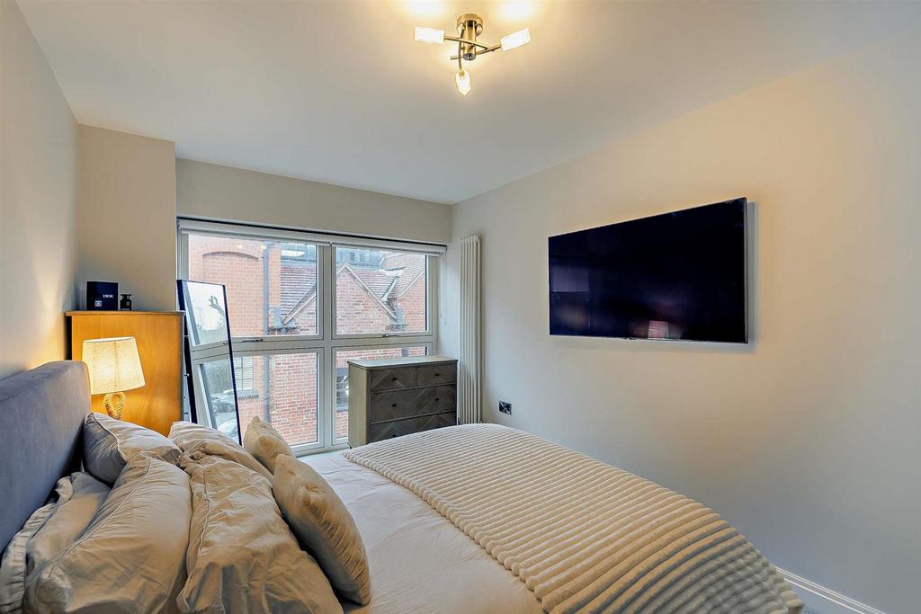8635539-interior04-800.jpg