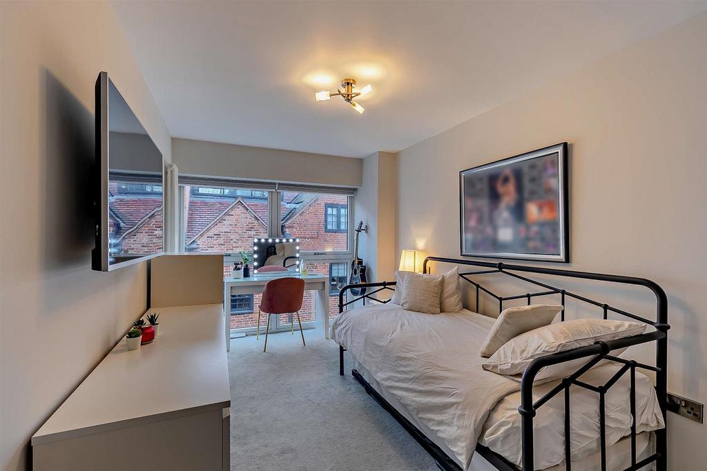 8635539-interior11-800.jpg