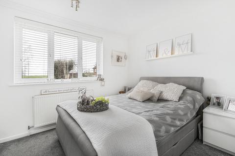 53 Grenville Way, Thame, OX9 3YN