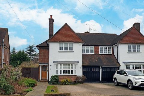 4 bedroom semi-detached house for sale, Marsworth Avenue, Pinner HA5